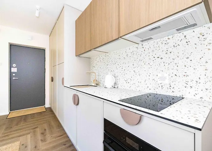 Baltic Pine Retreat W/balcony, By Cohost パランガ