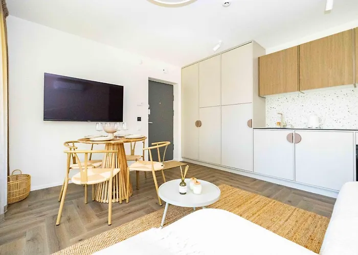 Appartamento Baltic Pine Retreat W/balcony, By Cohost Palanga