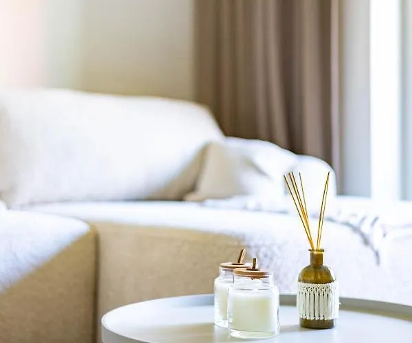 Baltic Pine Retreat W/balcony, By Cohost * パランガ