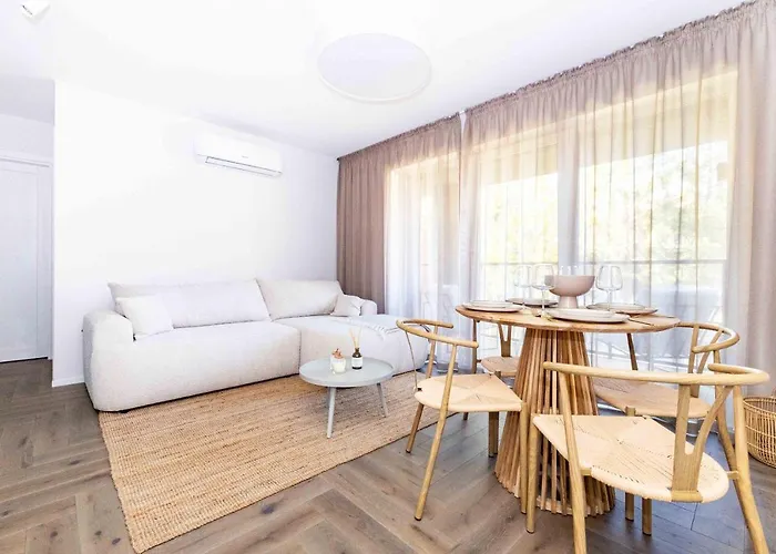 Baltic Pine Retreat W/balcony, By Cohost * Palanga